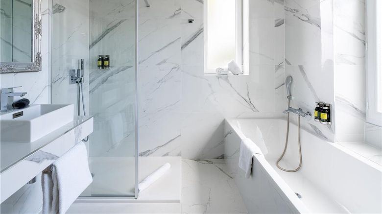 <b>La Villa Cap d'Antibes Suite</b>. Images powered by <a href="https://iceportal.shijigroup.com/" title="IcePortal" target="_blank">IcePortal</a>.