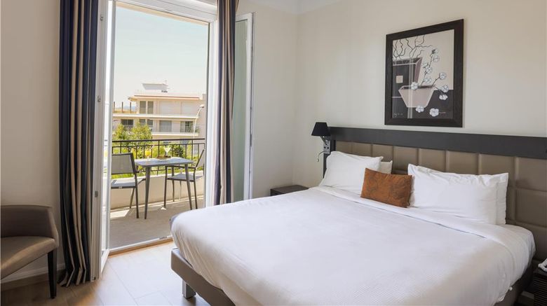 <b>La Villa Cap d'Antibes Room</b>. Images powered by <a href="https://iceportal.shijigroup.com/" title="IcePortal" target="_blank">IcePortal</a>.