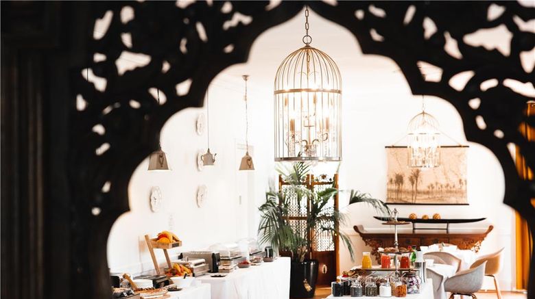 <b>La Villa Cap d'Antibes Restaurant</b>. Images powered by <a href="https://iceportal.shijigroup.com/" title="IcePortal" target="_blank">IcePortal</a>.