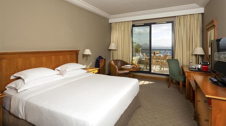 Concorde Les Berges du Lac Room