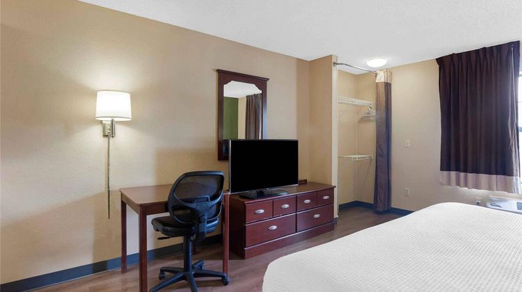 Suburban Studios Exton Room