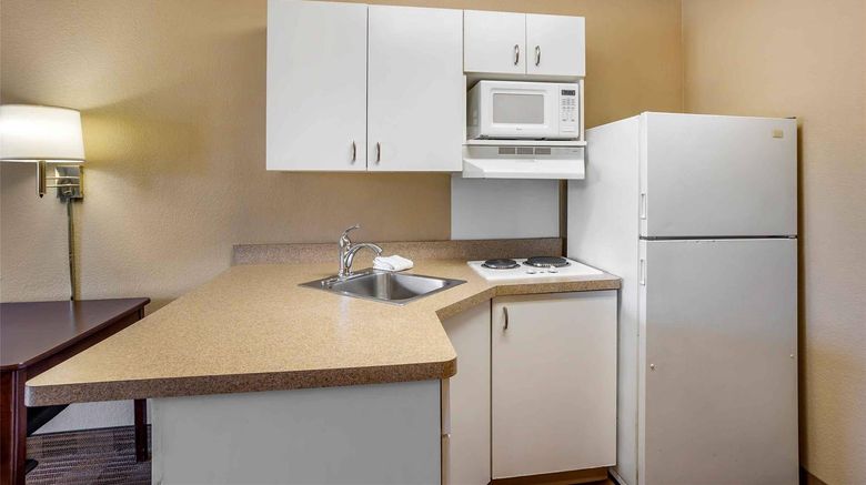 Suburban Studios Exton Room. Images powered by <a href="https://iceportal.shijigroup.com" target="_blank" rel="noopener">Ice Portal</a>.