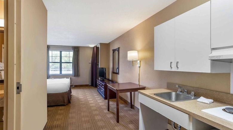 <b>Suburban Studios Exton Room</b>. Images powered by <a href="https://iceportal.shijigroup.com/" title="IcePortal" target="_blank">IcePortal</a>.