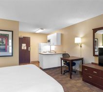 Suburban Studios Exton Room