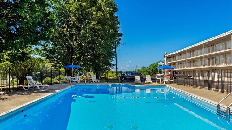 Quality Inn Lexington Pool