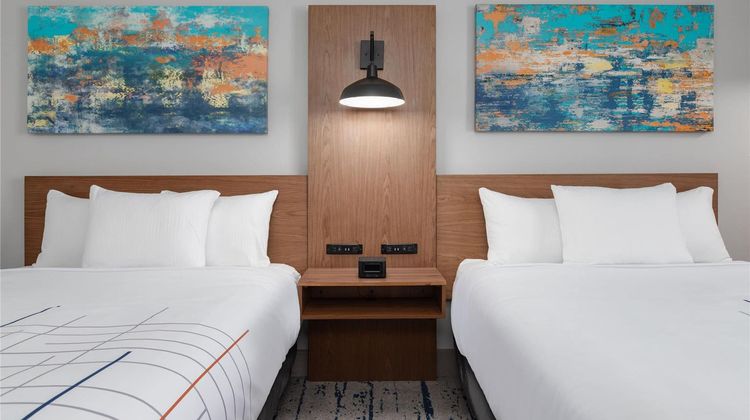 La Quinta Inn & Suites by Wyndham Eagle Room