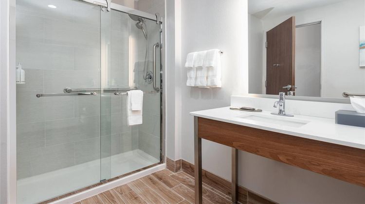 La Quinta Inn & Suites by Wyndham Eagle Room