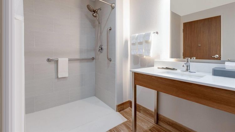 La Quinta Inn & Suites by Wyndham Eagle Room