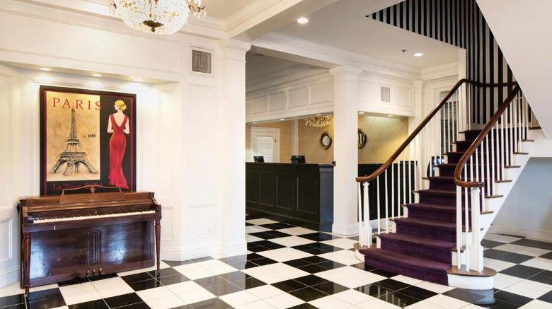<b>Maison St Charles Lobby</b>. Images powered by <a href="https://iceportal.shijigroup.com/" title="IcePortal" target="_blank">IcePortal</a>.