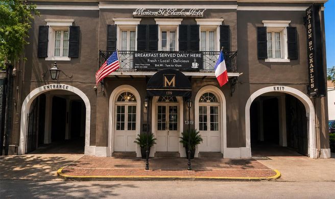 Maison St Charles Exterior