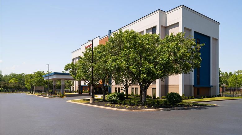 <b>Hampton Inn Philadelphia Intl Airport Exterior</b>. Images powered by <a href="https://iceportal.shijigroup.com/" title="IcePortal" target="_blank">IcePortal</a>.