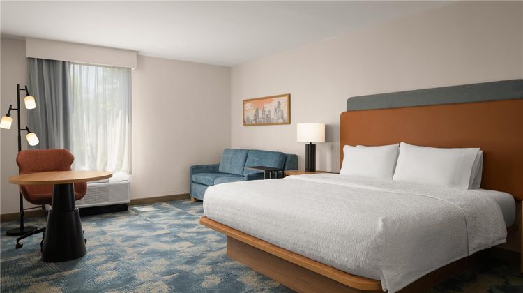 Hampton Inn Philadelphia Intl Airport Room