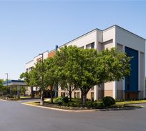 Hampton Inn Philadelphia Intl Airport Exterior