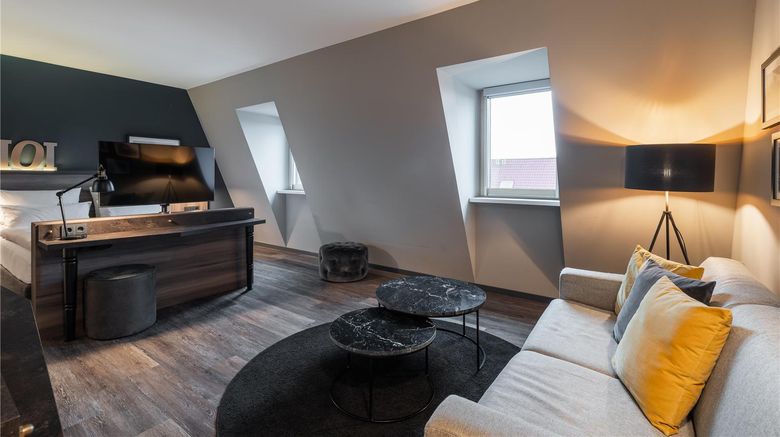 <b>HARBR. Hotel Ludwigsburg, a member of Ra Suite</b>. Images powered by <a href="https://iceportal.shijigroup.com/" title="IcePortal" target="_blank">IcePortal</a>.