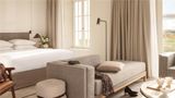 Le Grand Pavillon Chantilly Suite