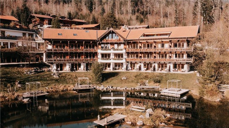 <b>Feuriger Tatzlwurm Berghotel & Spa, BW S Exterior</b>. Images powered by <a href="https://iceportal.shijigroup.com/" title="IcePortal" target="_blank">IcePortal</a>.