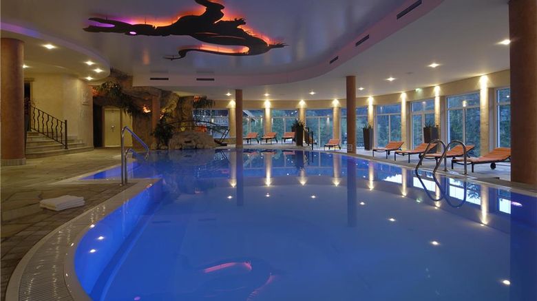 <b>Feuriger Tatzlwurm Berghotel & Spa, BW S Pool</b>. Images powered by <a href="https://iceportal.shijigroup.com/" title="IcePortal" target="_blank">IcePortal</a>.