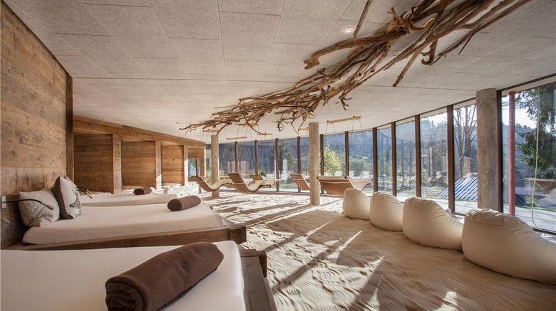 <b>Feuriger Tatzlwurm Berghotel & Spa, BW S Spa</b>. Images powered by <a href="https://iceportal.shijigroup.com/" title="IcePortal" target="_blank">IcePortal</a>.