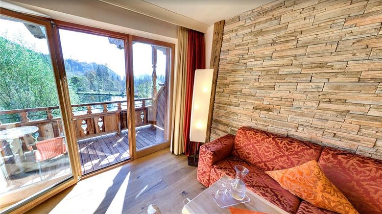 <b>Feuriger Tatzlwurm Berghotel & Spa, BW S Room</b>. Images powered by <a href="https://iceportal.shijigroup.com/" title="IcePortal" target="_blank">IcePortal</a>.