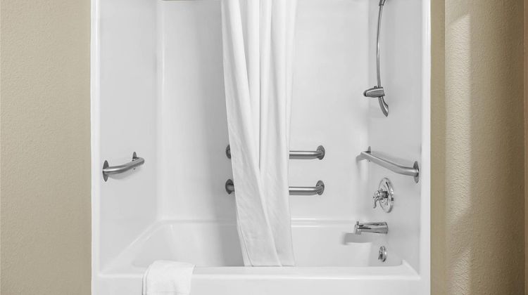 Rodeway Inn Rochester Webster Room