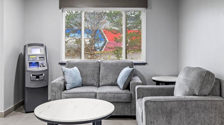 Rodeway Inn Rochester Webster Lobby