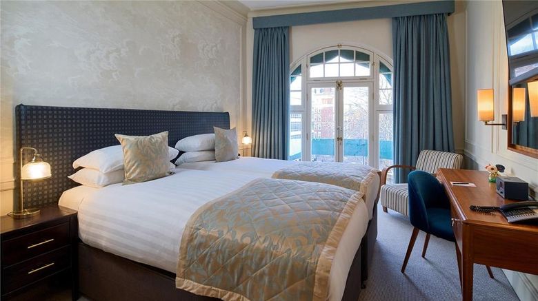<b>Sloane Square Hotel Room</b>. Images powered by <a href="https://iceportal.shijigroup.com/" title="IcePortal" target="_blank">IcePortal</a>.