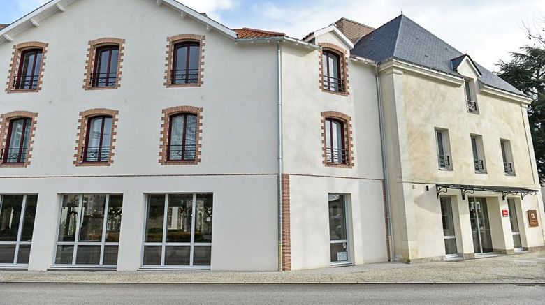 <b>Hotel de la Gare Logis Exterior</b>. Images powered by <a href="https://iceportal.shijigroup.com/" title="IcePortal" target="_blank">IcePortal</a>.