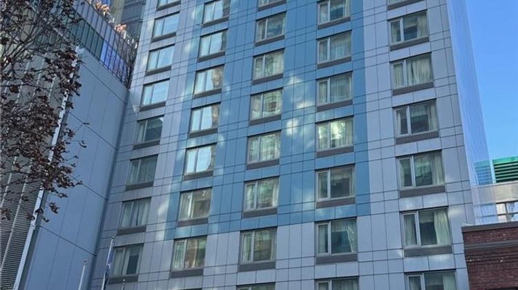 SoHo 54 Hotel Exterior