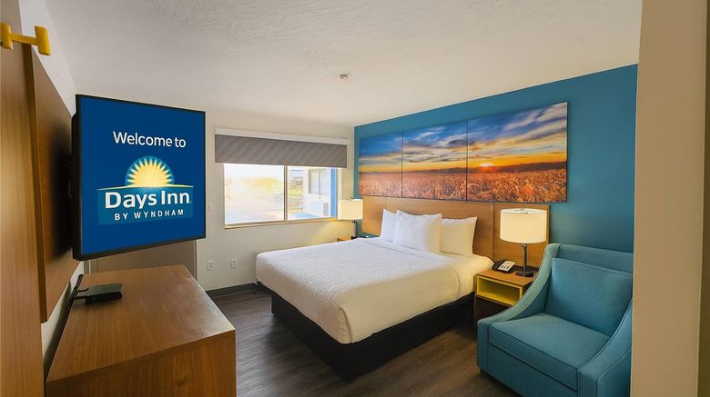 <b>Days Inn by Wyndham Rock Springs Room</b>. Images powered by <a href="https://iceportal.shijigroup.com/" title="IcePortal" target="_blank">IcePortal</a>.