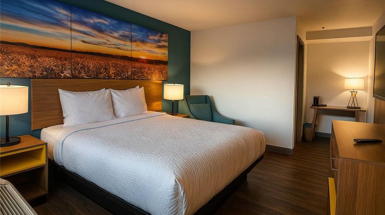 <b>Days Inn by Wyndham Rock Springs Room</b>. Images powered by <a href="https://iceportal.shijigroup.com/" title="IcePortal" target="_blank">IcePortal</a>.