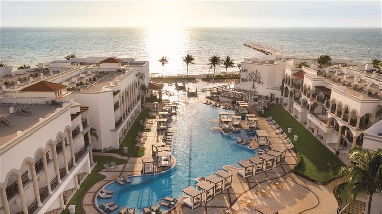 Hyatt Vivid Playa del Carmen Pool