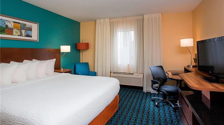 <b>Wingate by Wyndham Oshkosh Room</b>. Images powered by <a href="https://iceportal.shijigroup.com/" title="IcePortal" target="_blank">IcePortal</a>.