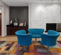 Wingate by Wyndham Oshkosh Lobby