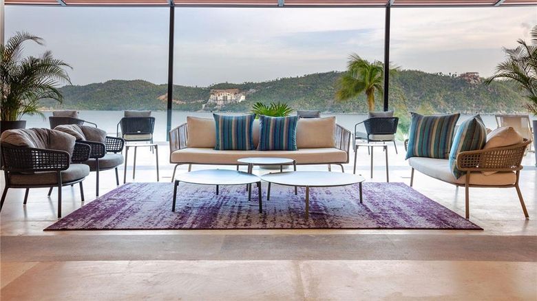 <b>Camino Real Acapulco Diamante Lobby</b>. Images powered by <a href="https://iceportal.shijigroup.com/" title="IcePortal" target="_blank">IcePortal</a>.