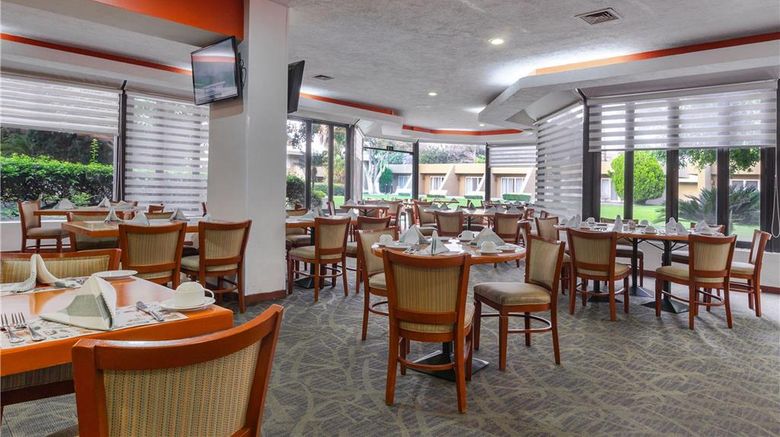 <b>Camino Real Guadalajara Restaurant</b>. Images powered by <a href="https://iceportal.shijigroup.com/" title="IcePortal" target="_blank">IcePortal</a>.