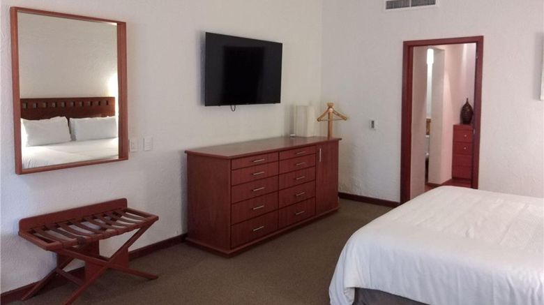 <b>Camino Real Guadalajara Suite</b>. Images powered by <a href="https://iceportal.shijigroup.com/" title="IcePortal" target="_blank">IcePortal</a>.