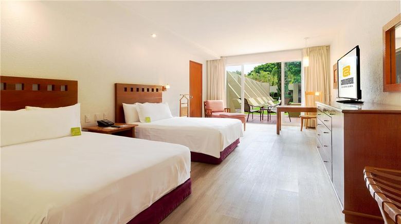 <b>Camino Real Guadalajara Room</b>. Images powered by <a href="https://iceportal.shijigroup.com/" title="IcePortal" target="_blank">IcePortal</a>.