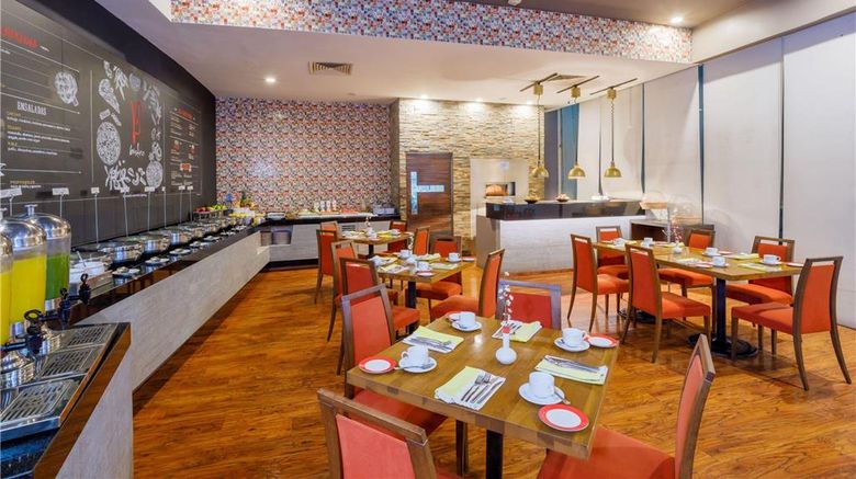 <b>Camino Real Pachuca Restaurant</b>. Images powered by <a href="https://iceportal.shijigroup.com/" title="IcePortal" target="_blank">IcePortal</a>.