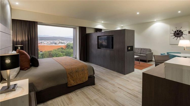 Real Inn San Luis Potosi Suite