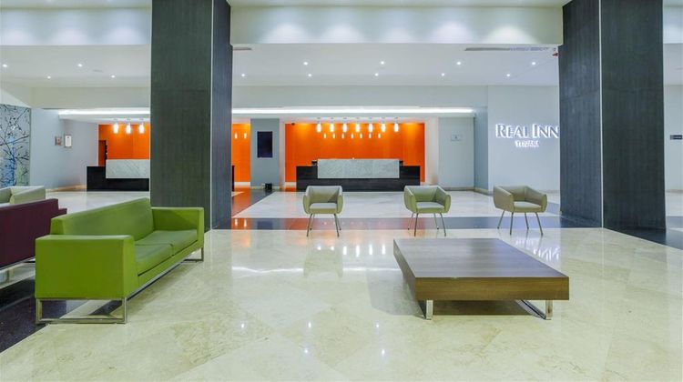 Real Inn Tijuana Lobby