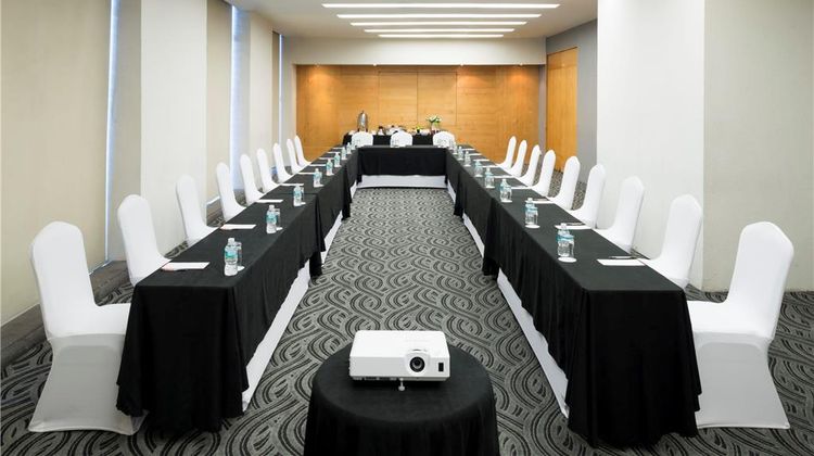 Real Inn Perinorte Ballroom