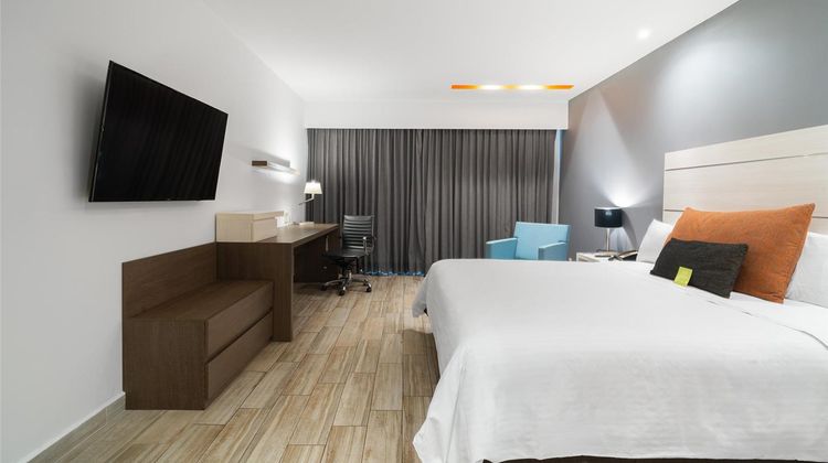 Real Inn Perinorte Room