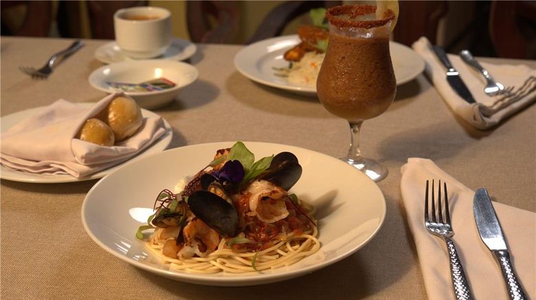 <b>Quinta Real Acapulco Restaurant</b>. Images powered by <a href="https://iceportal.shijigroup.com/" title="IcePortal" target="_blank">IcePortal</a>.