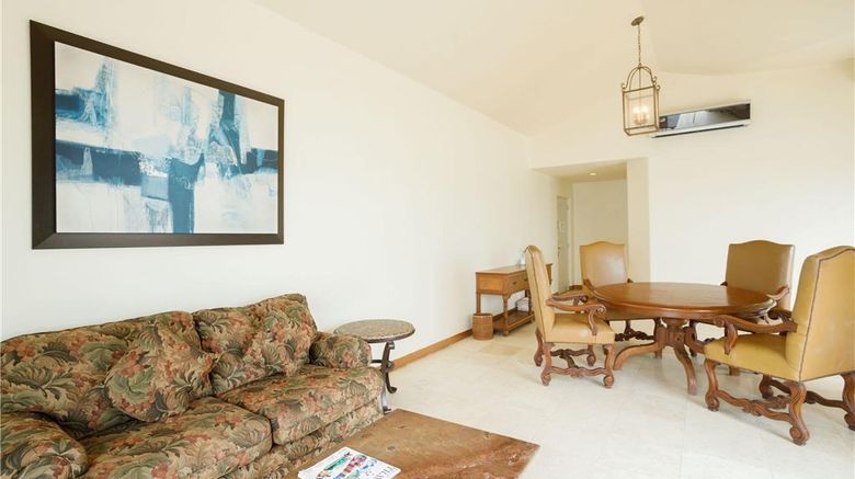 <b>Quinta Real Acapulco Suite</b>. Images powered by <a href="https://iceportal.shijigroup.com/" title="IcePortal" target="_blank">IcePortal</a>.