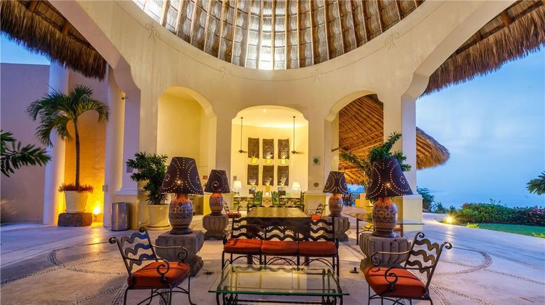 <b>Quinta Real Acapulco Lobby</b>. Images powered by <a href="https://iceportal.shijigroup.com/" title="IcePortal" target="_blank">IcePortal</a>.