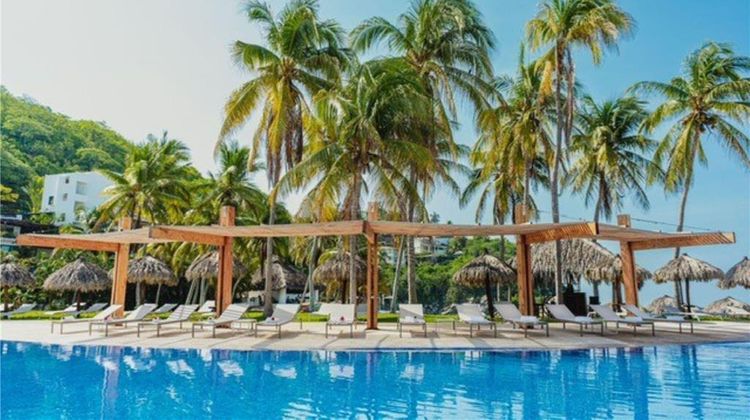 Camino Real Zaashila Huatulco Pool