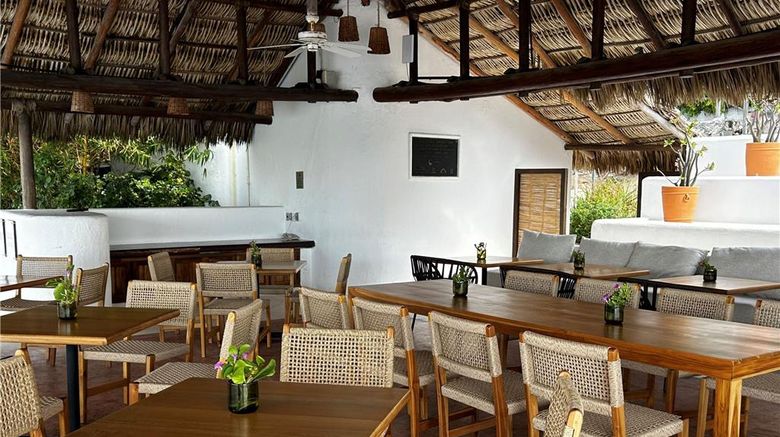 <b>Camino Real Zaashila Huatulco Restaurant</b>. Images powered by <a href="https://iceportal.shijigroup.com/" title="IcePortal" target="_blank">IcePortal</a>.