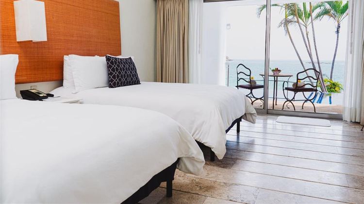 Camino Real Zaashila Huatulco Room