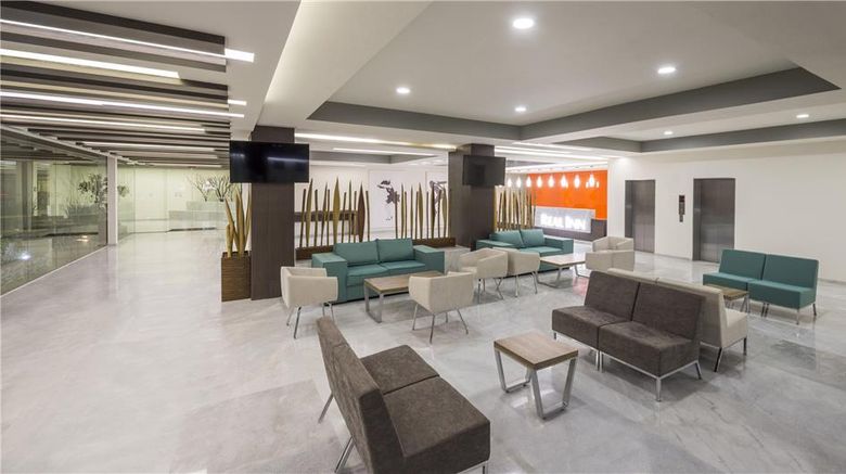 <b>Real Inn Celaya Lobby</b>. Images powered by <a href="https://iceportal.shijigroup.com/" title="IcePortal" target="_blank">IcePortal</a>.