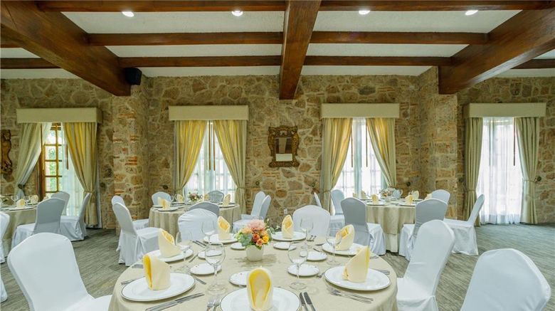 <b>Quinta Real Guadalajara Restaurant</b>. Images powered by <a href="https://iceportal.shijigroup.com/" title="IcePortal" target="_blank">IcePortal</a>.